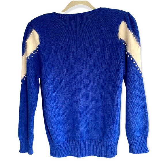 Angenie Vintage 1980's Sweater Blue Acrylic White Angora Pearl Trim Size Small - Picture 2 of 10